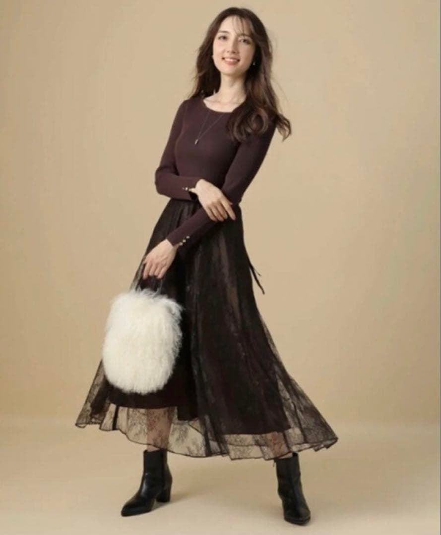 【新品未使用】アプワイザーリッシェ　華奢レースドッキングニットワンピース　コゲ茶