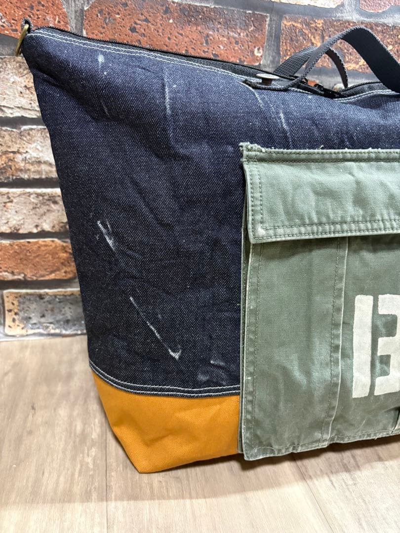 USEDデニムリメイク 大きいボストンバッグ　ショルダーバッグ2way