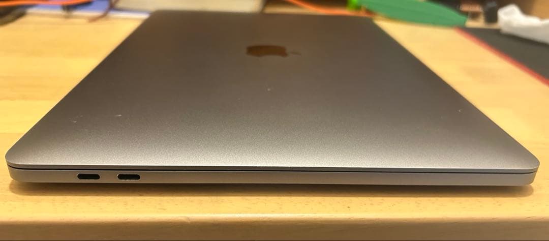 MacBook Pro 13インチ 2019 16GB/256GB