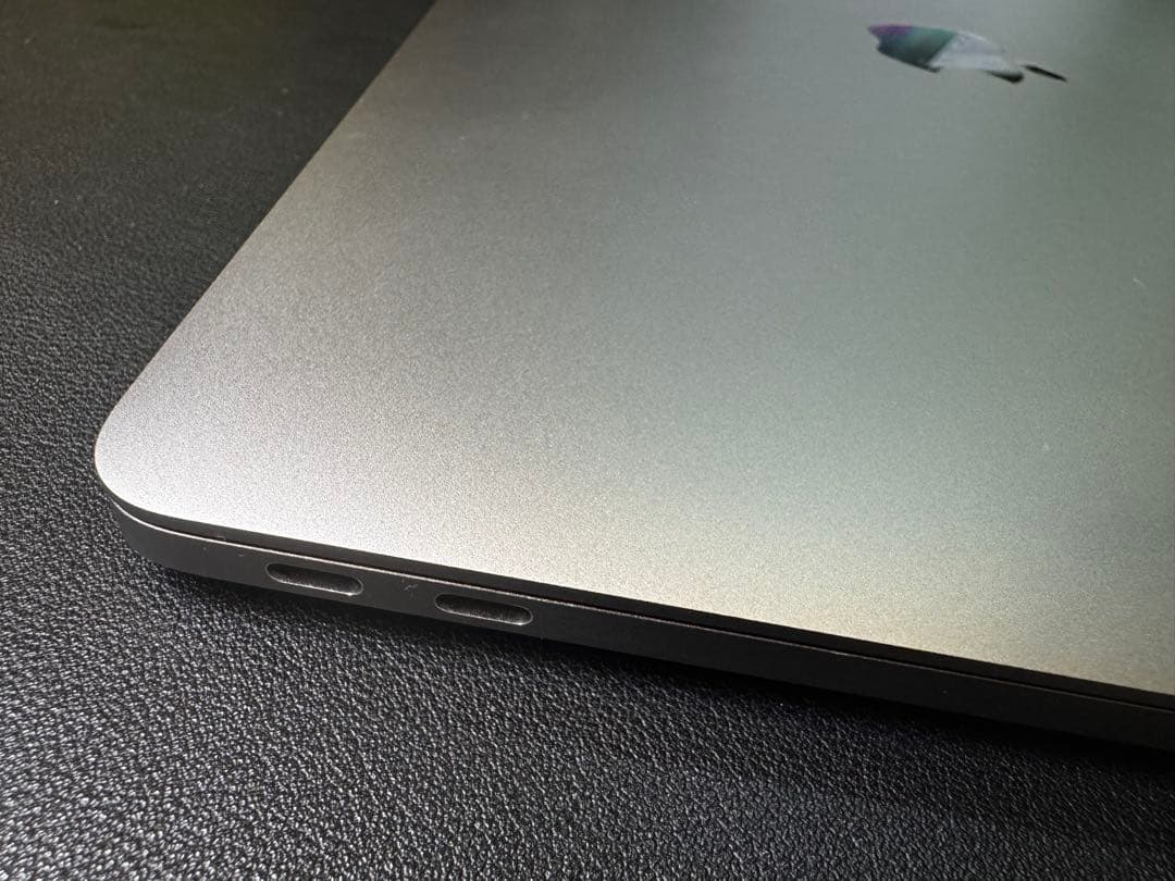 Macbook Pro 13 inch 2017 8G 256G バッテリー正常