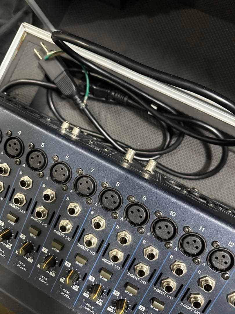 Yamaha O1V 96デジタルミキサー 16チャンネル