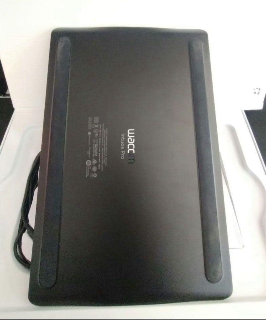 Wacom Intuos Pro M PTH-660 ワコム ペンタブ