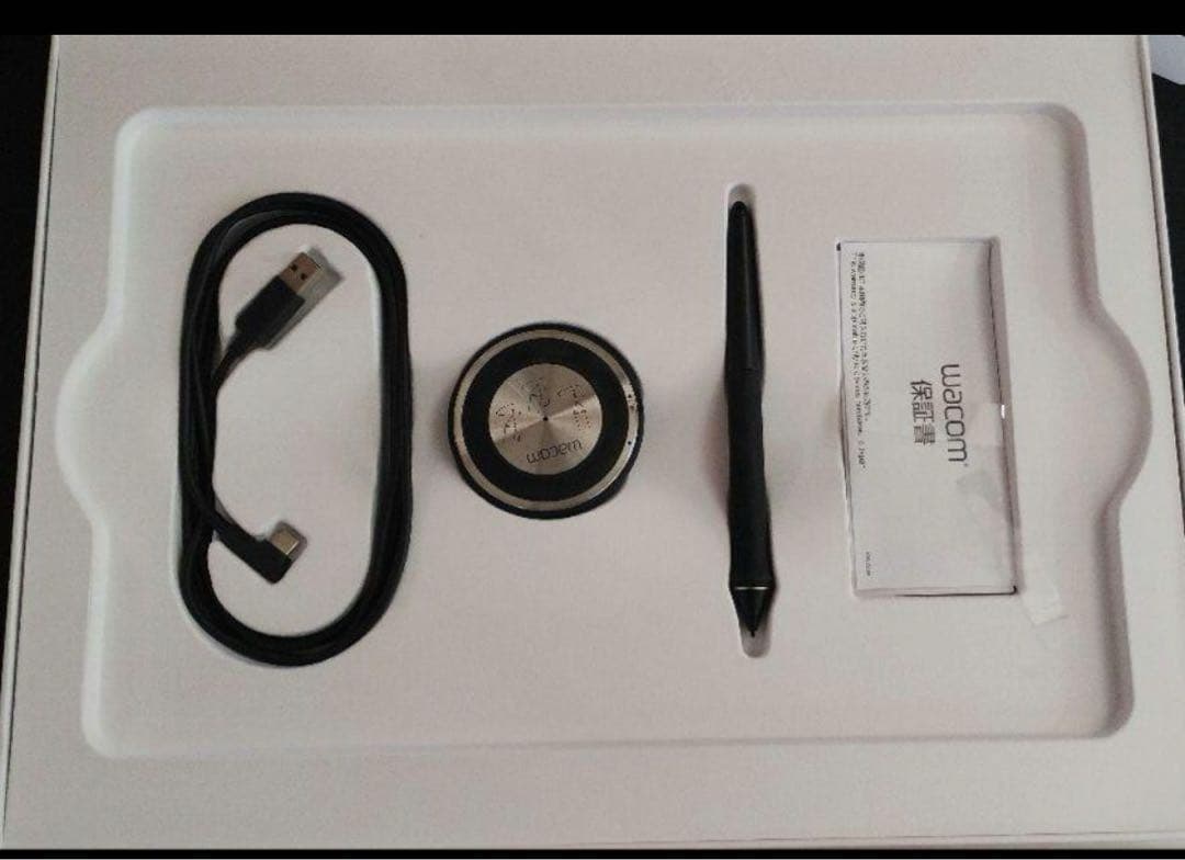 Wacom Intuos Pro M PTH-660 ワコム ペンタブ