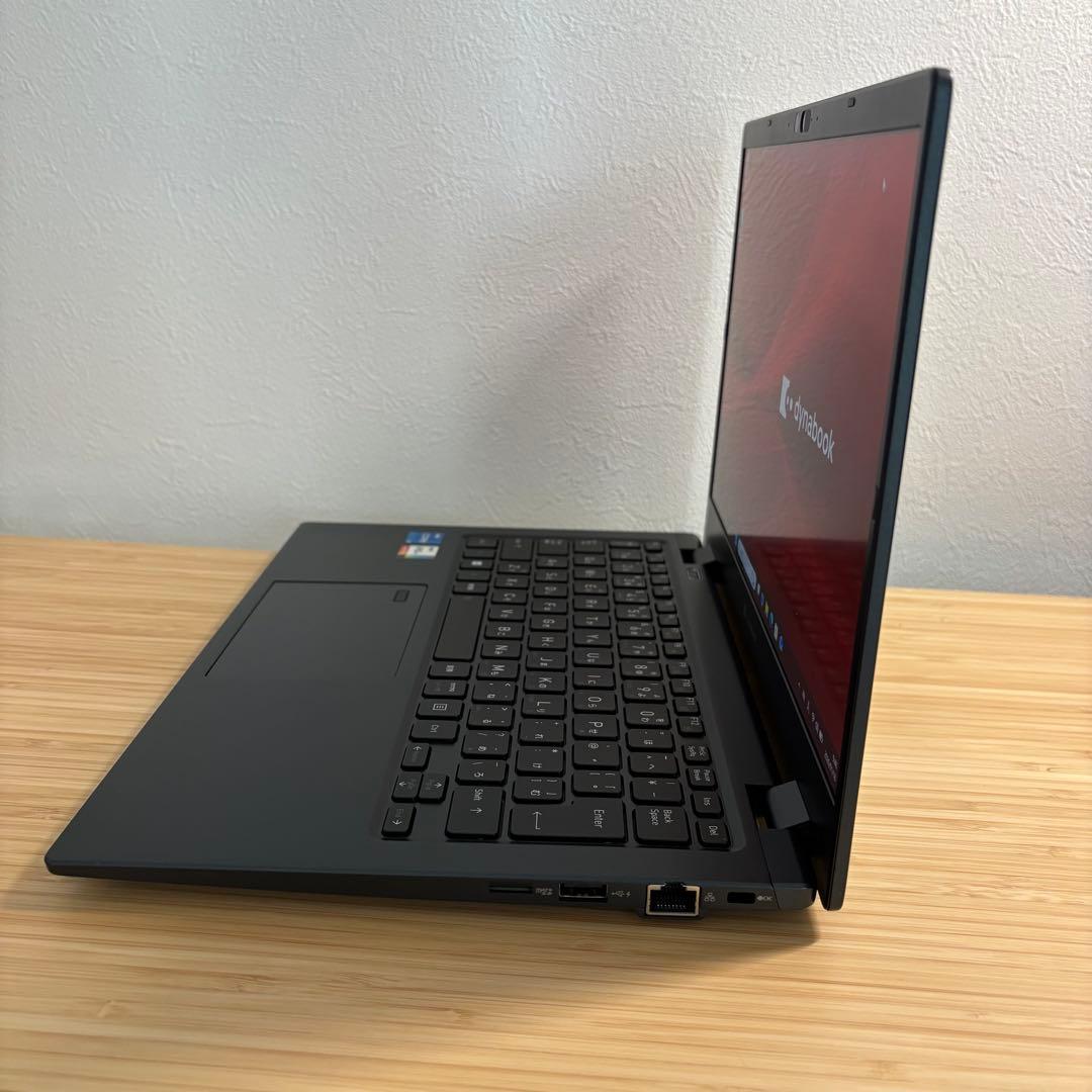 dynabook 12世代 i5 FHD/16G office2024 軽型