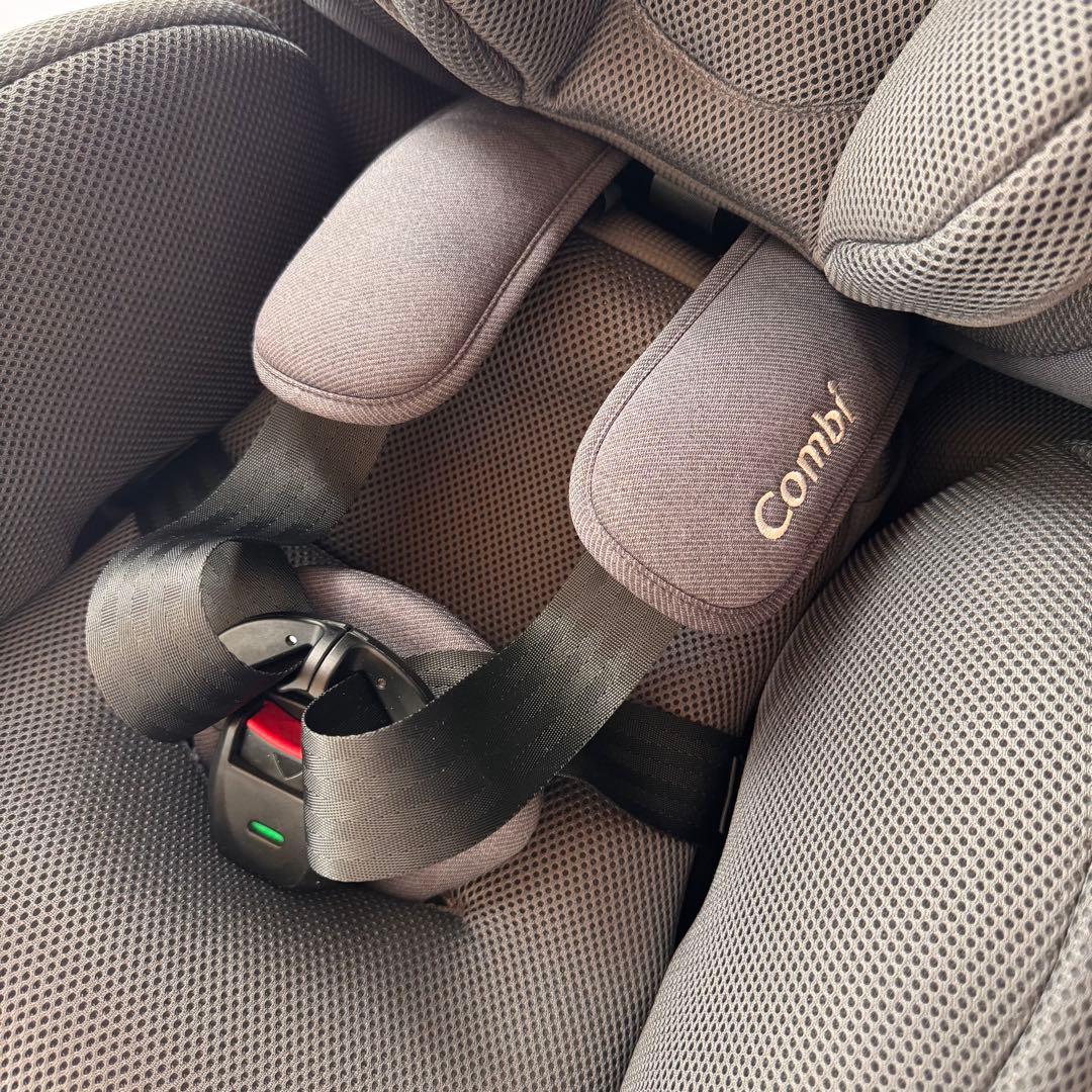 美品Combi THE S EG ZE グレー 新生児 ４歳 回転式 isofi