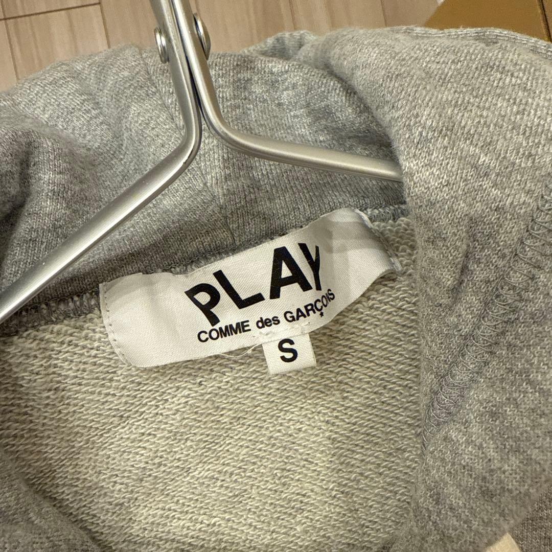 PLAY COMME des GARCONS プレイコムデギャルソン　パーカー