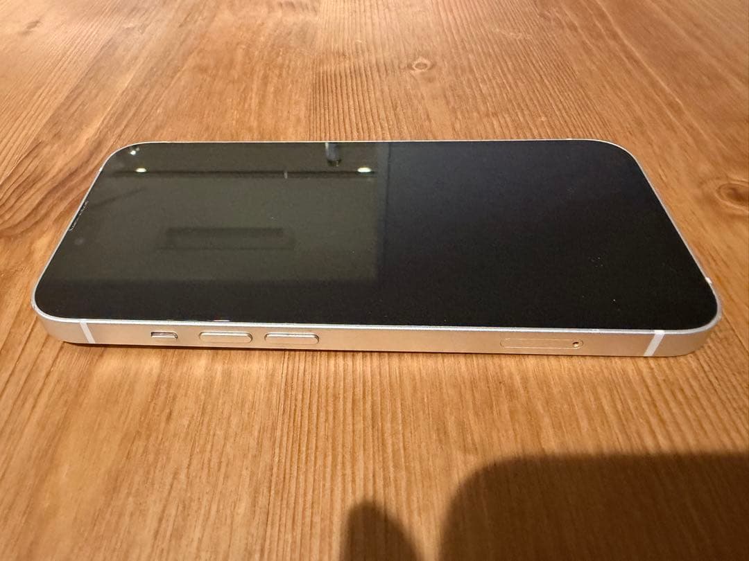 iPhone 13 スターライト 128GB
