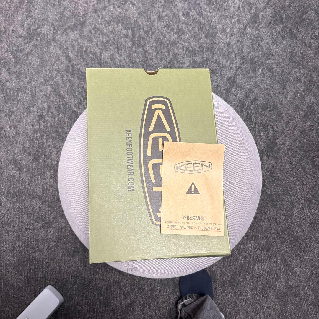 Keen ヨギ サンダル 迷彩ブラック