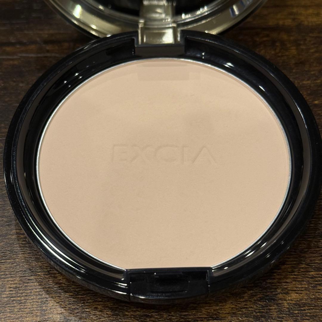 美品⭐︎アルビオン エクシア　セレスティアル ヴェール<フェイスパウダー〉