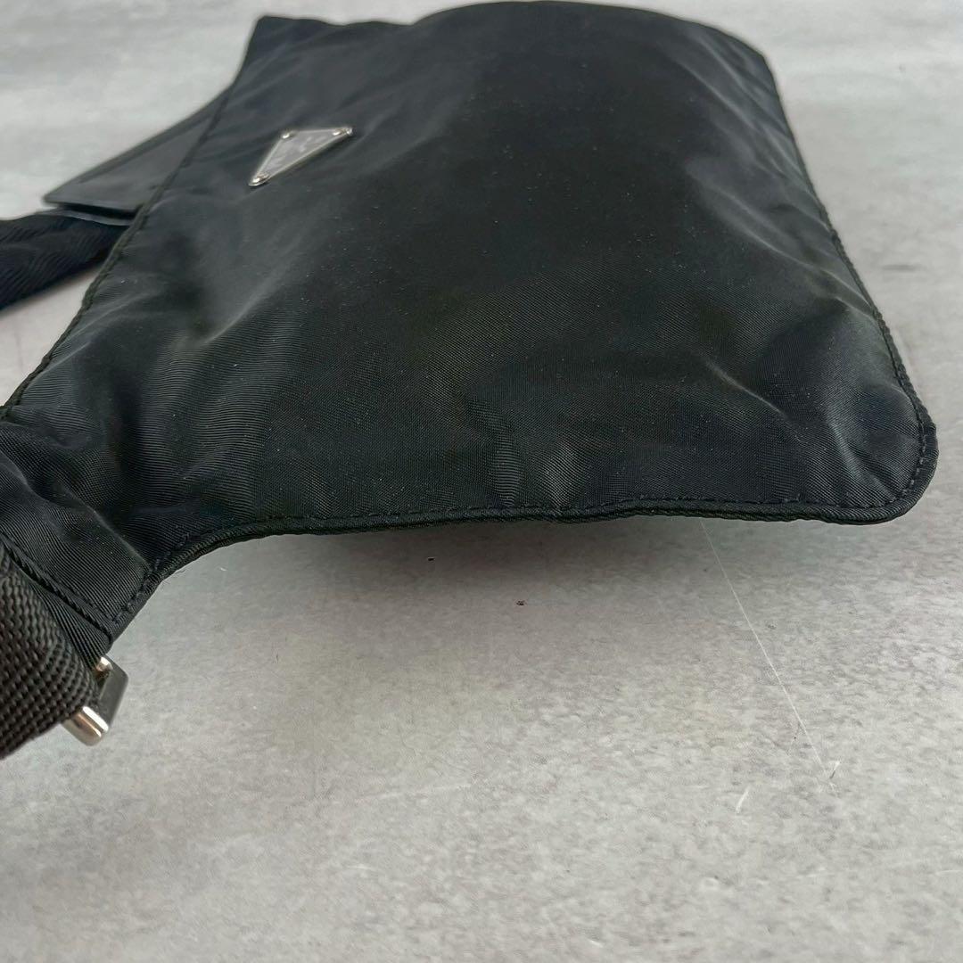 美品✨PRADA ボディーバッグ ショルダー ウエスト ナイロン 三角ロゴ 黒