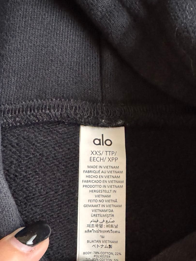 ⭐︎お値下げ　alo yoga フルジップ パーカー 黒