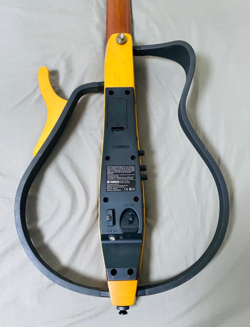 和楽器 YAMAHA SLG 100N