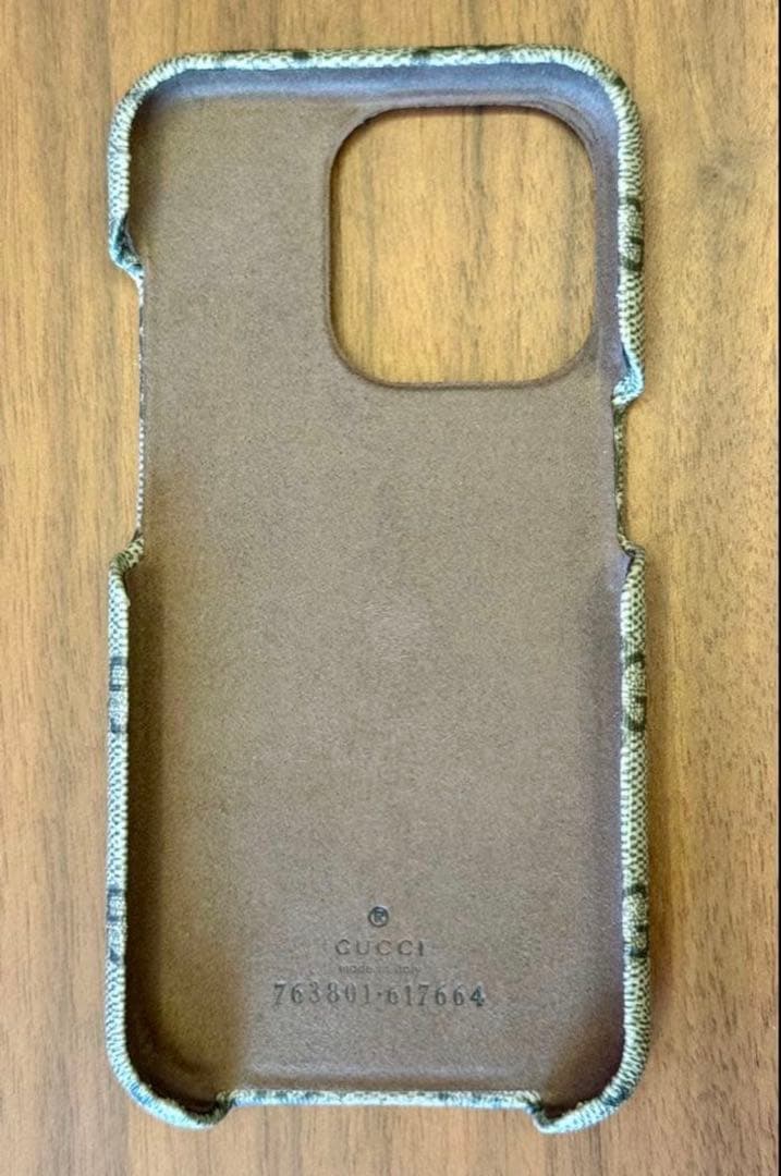 グッチ オフィディア スマホケース　iPhone15pro 極美品