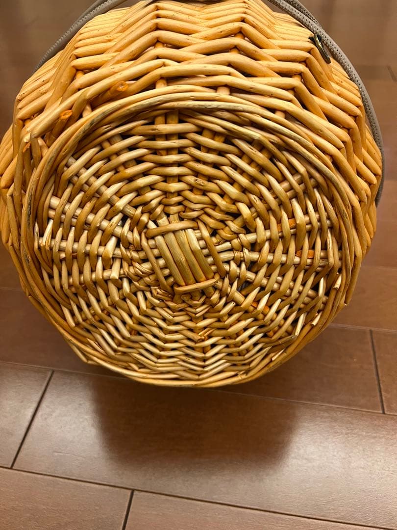 Demodee完売かごバッグソフトクリーム