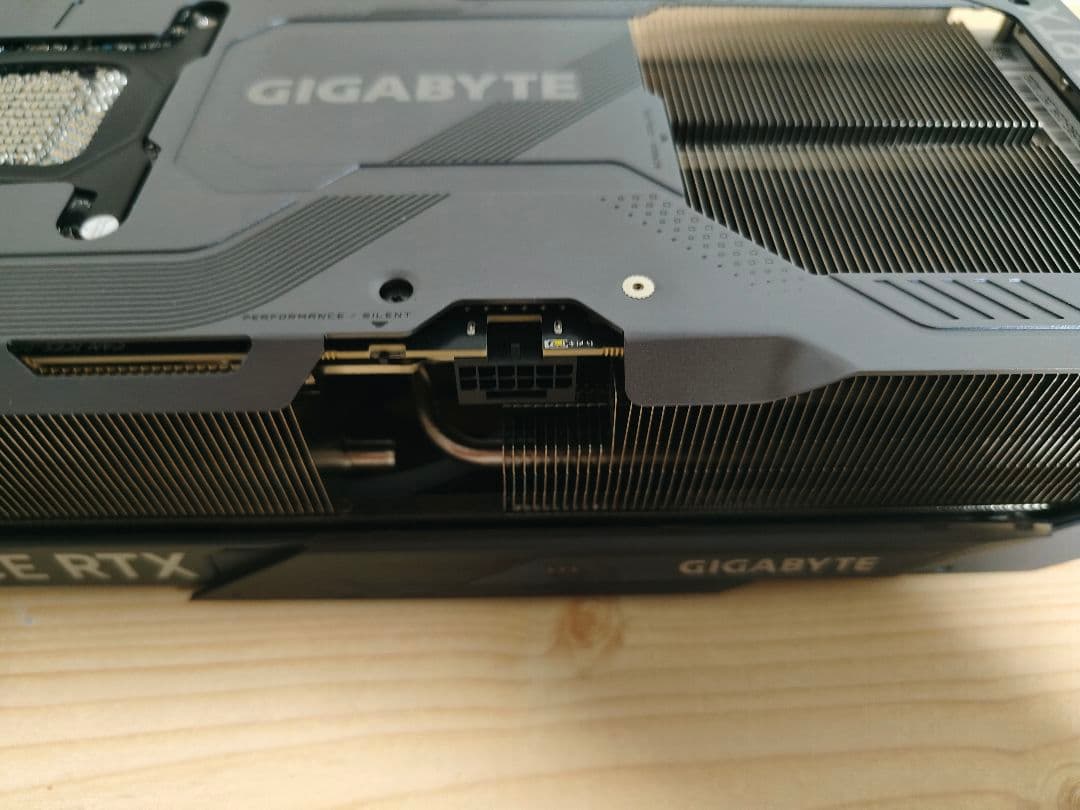 グラフィックボード・グラボ・ビデオカード GIGABYTE GeForce RTX 5090 32GB