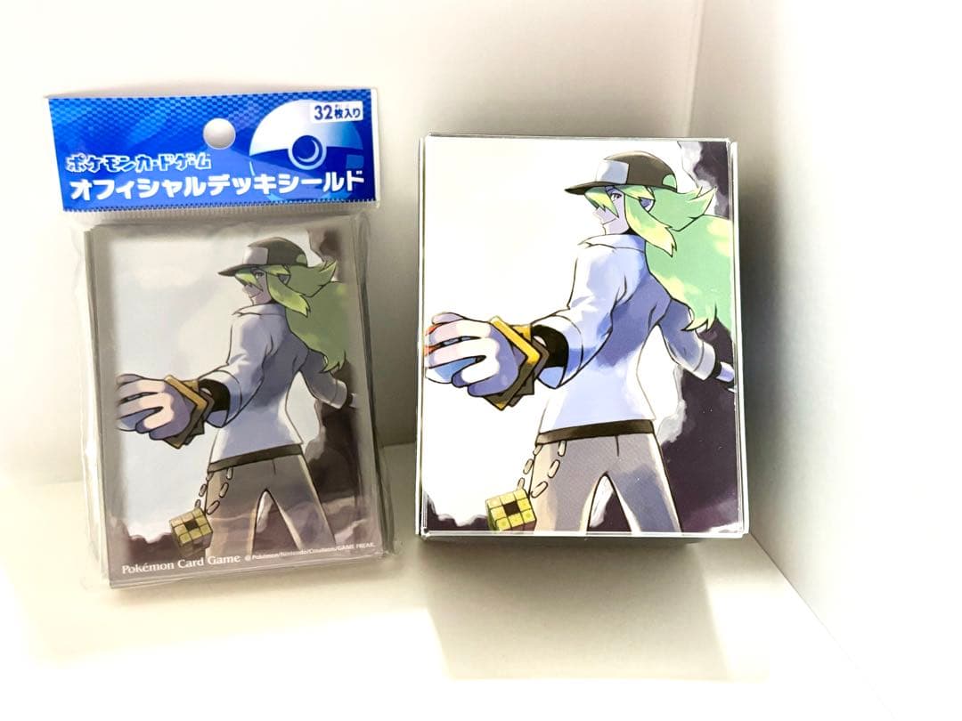 ポケモンカードゲーム オフィシャルデッキシールド 32枚入り　N