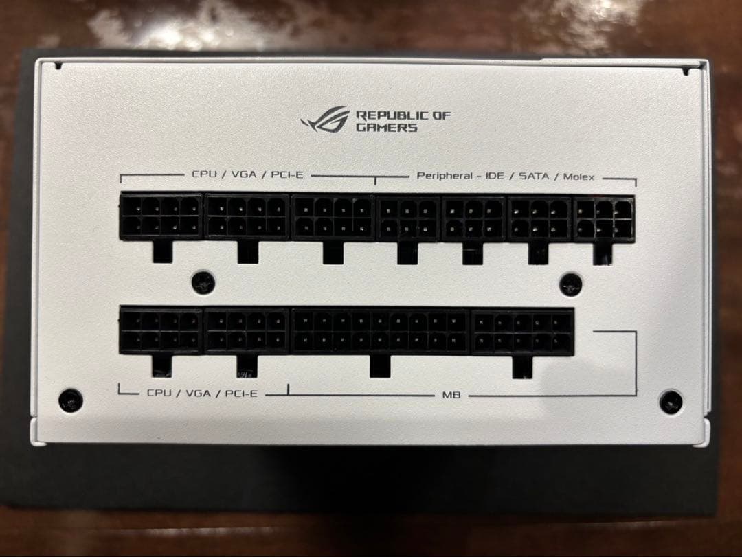 ASUS850W電源ユニットROG-STRIX-850W-WHITE80PLUS