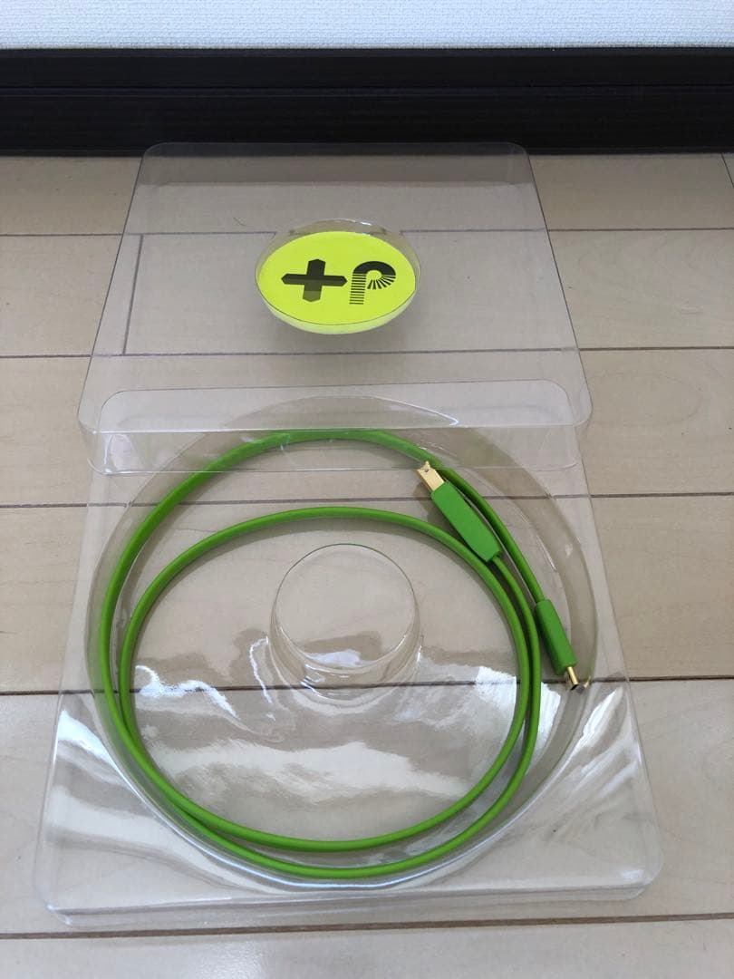 ブルートゥーススピーカー、オーディオボード、電源ケーブル、スピーカーケーブル