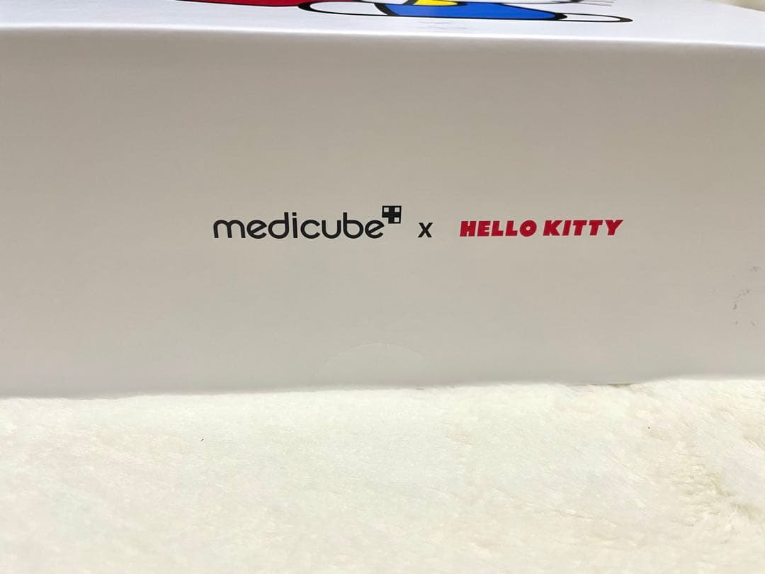 【新品未使用公式】HELLO KITTY ブースタープロ メディキューブ 美顔器