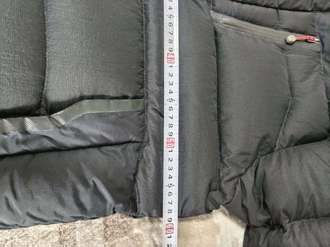 mont-bell ダウンジャケット グレー