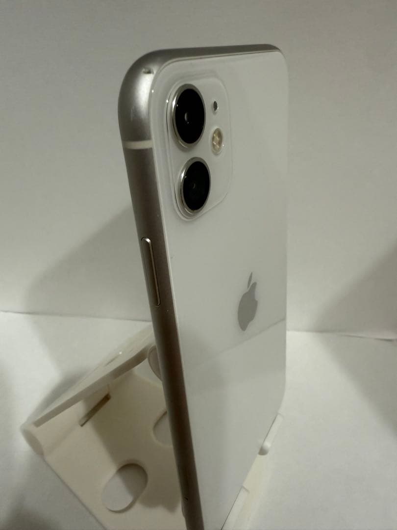 Apple iPhone11 64GB ホワイト 本体