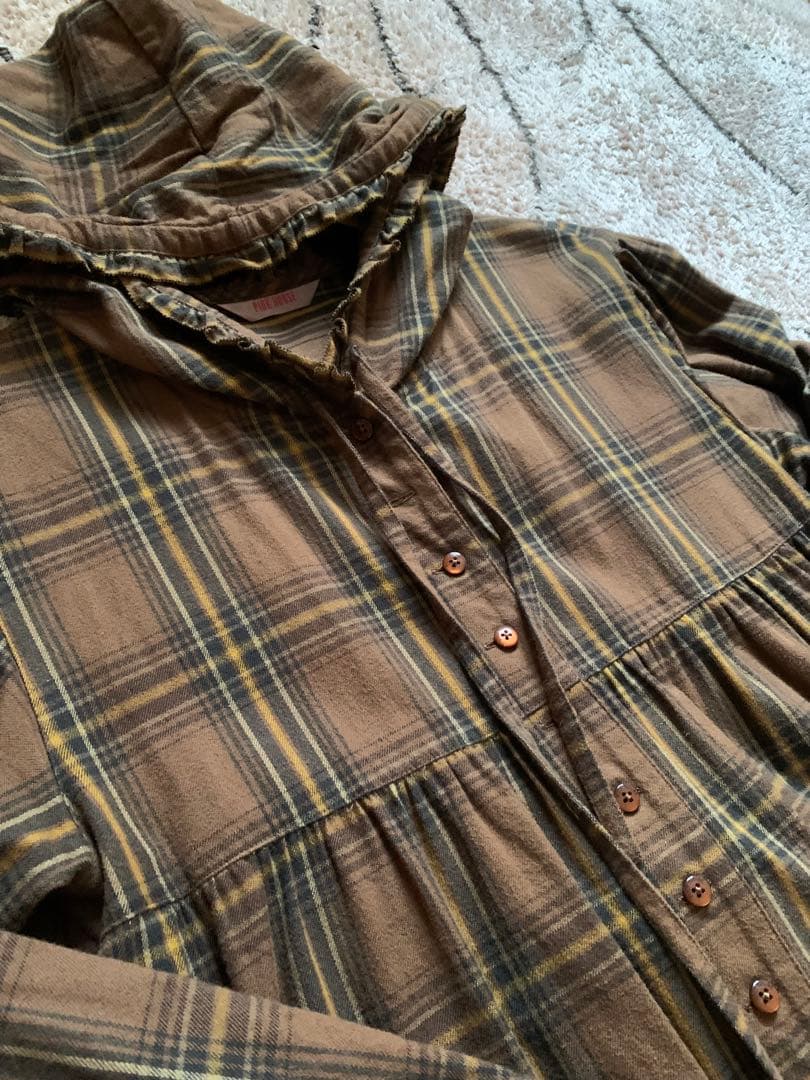 ピンクハウスのフード付きのワンピースの茶