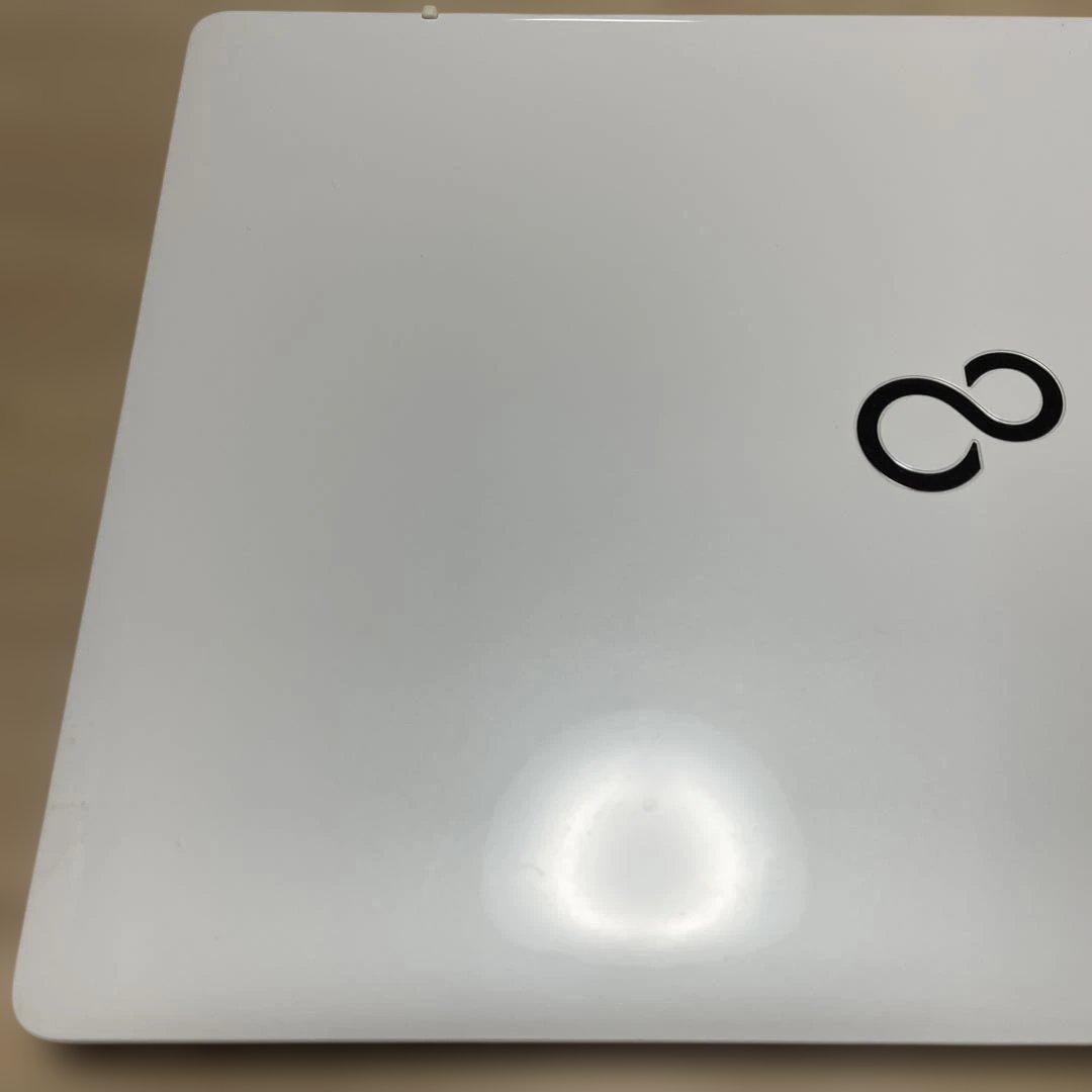 富士通FMV LIFEBOOK AH50/C2 7世代i7