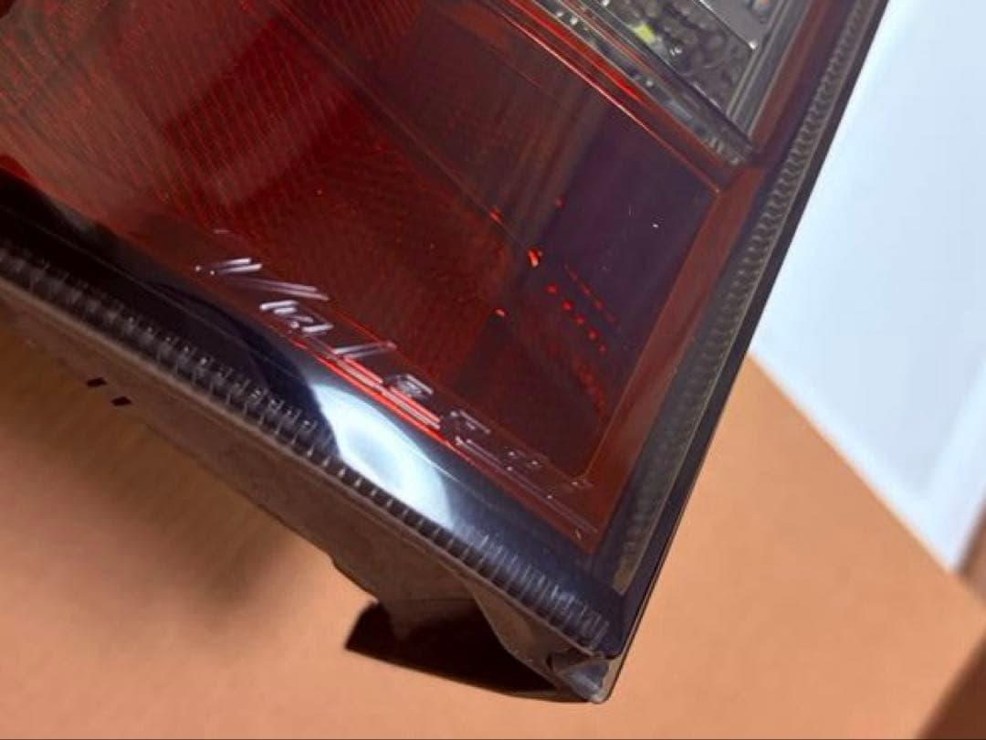 ハイエース　FLEX フレックス　テール　ランプ　ライト　ヴァレンティ