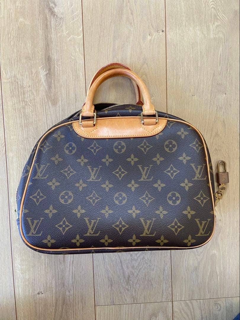 ルイ・ヴィトン LOUIS VUITTON バッグ モノグラム