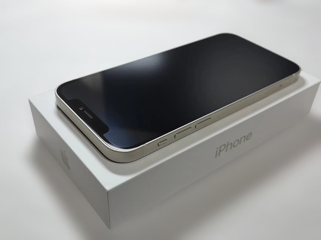 iPhone12本体 128GB White 付属品/おまけ付き 最大容量75%