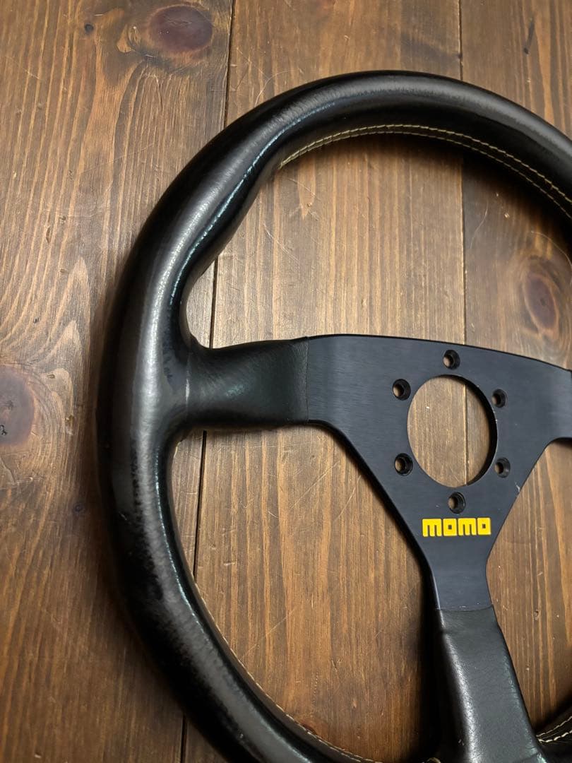 MOMO MOMOCORSE ステアリング 本体　33パイ　ホーン付き