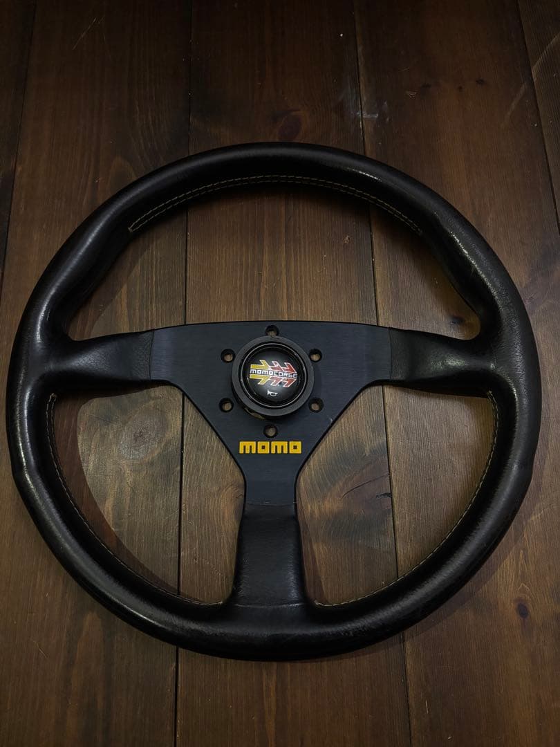 MOMO MOMOCORSE ステアリング 本体　33パイ　ホーン付き