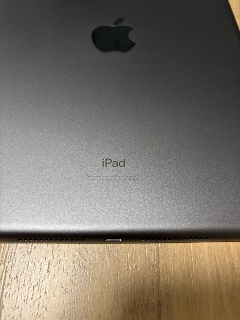 ipad8世代 32GB 10.2インチ　スペースグレー 本体
