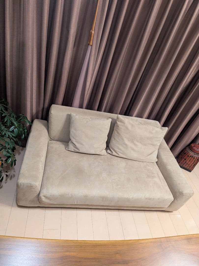 unico ユニコ　ベージュ スエード風 2.5人掛けソファ ペット対応生地