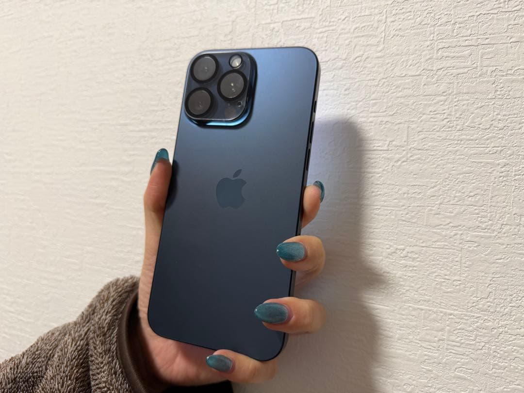 iPhone 15 pro max 256GB 箱・充電ケーブル付き 即購入可