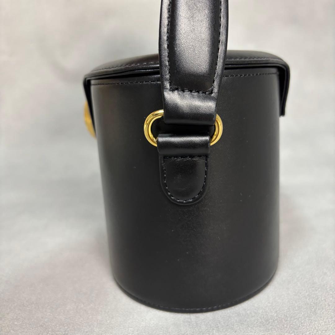 美品✨GIVENCHY バニティバッグ ゴールド金具 レザー ブラック