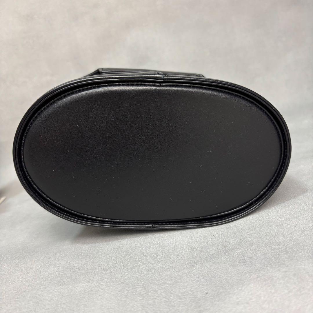 美品✨GIVENCHY バニティバッグ ゴールド金具 レザー ブラック