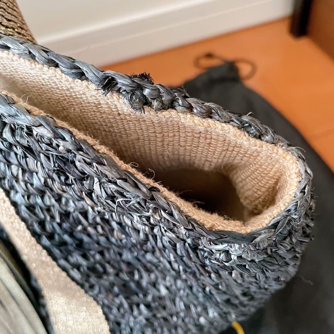 ヴィオラドーロ　かごバッグ　ラフィア　レザー　ブラック×ゴールド