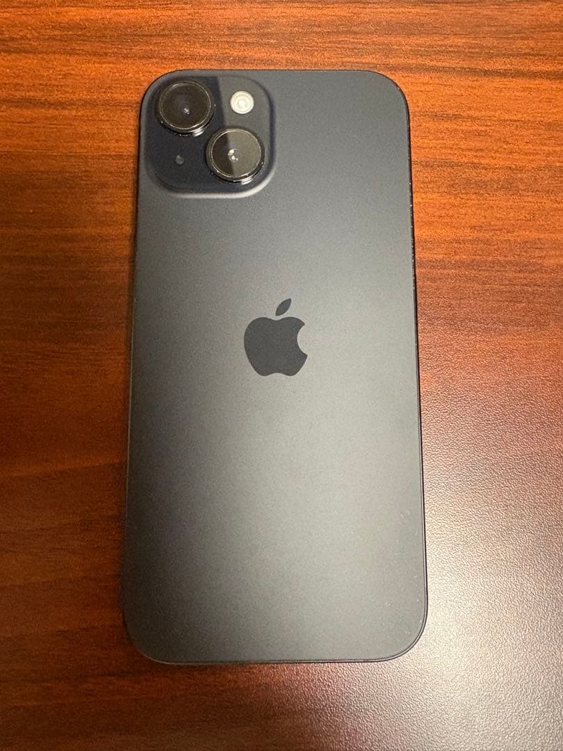 【美品】iPhone15 ブラック 256GB SIMフリー（シャッター音なし）