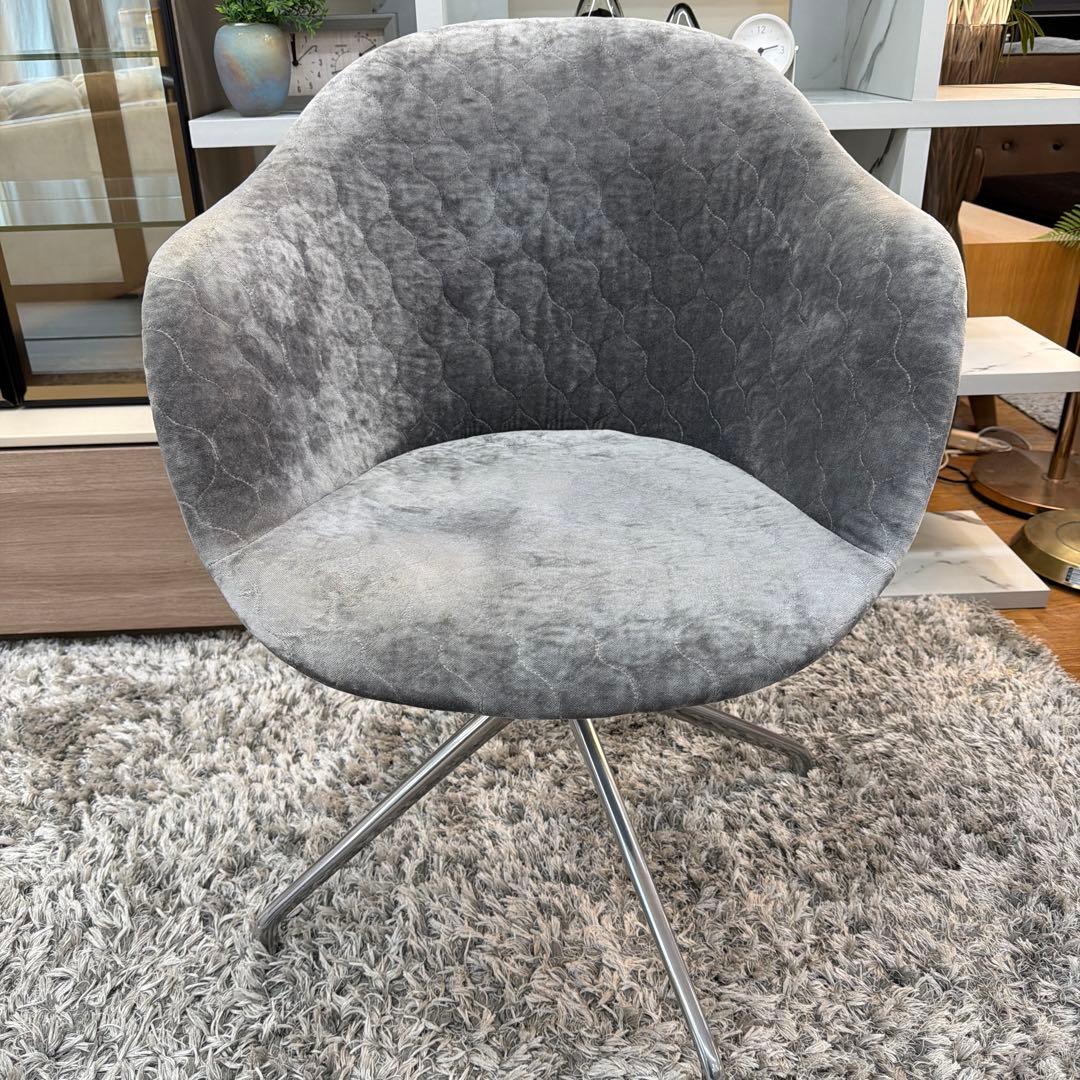 Boconcept Adelaideチェア　回転ベース付