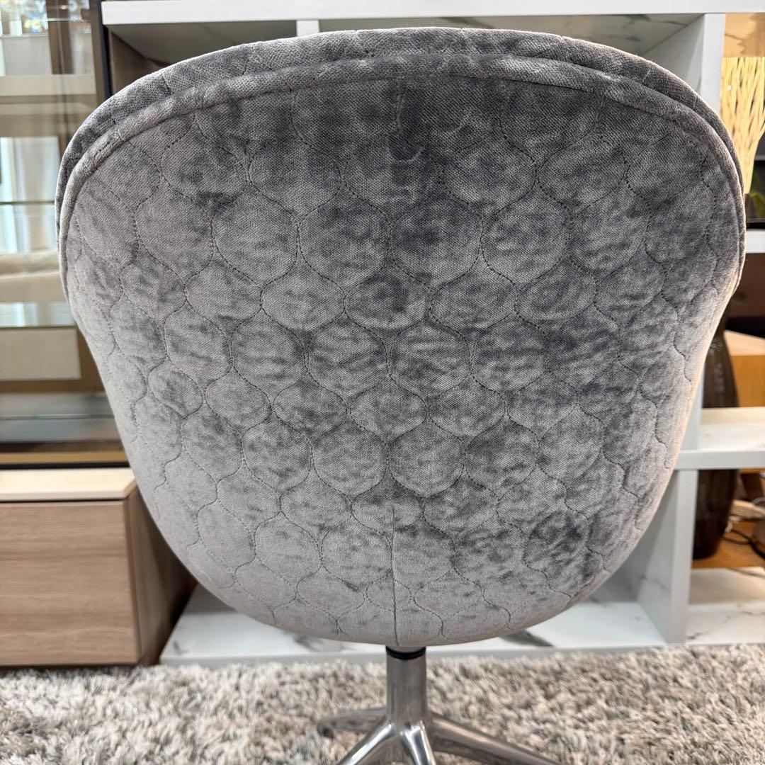 Boconcept Adelaideチェア　回転ベース付