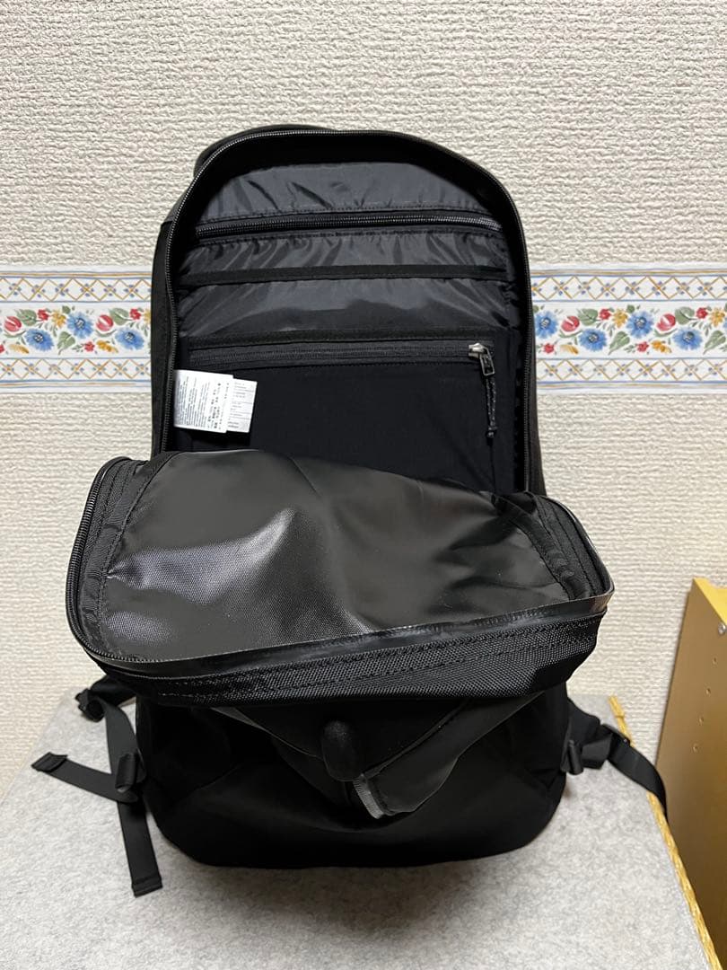 ARC’TERYX ARRO 22 バックパック ブラック 22L