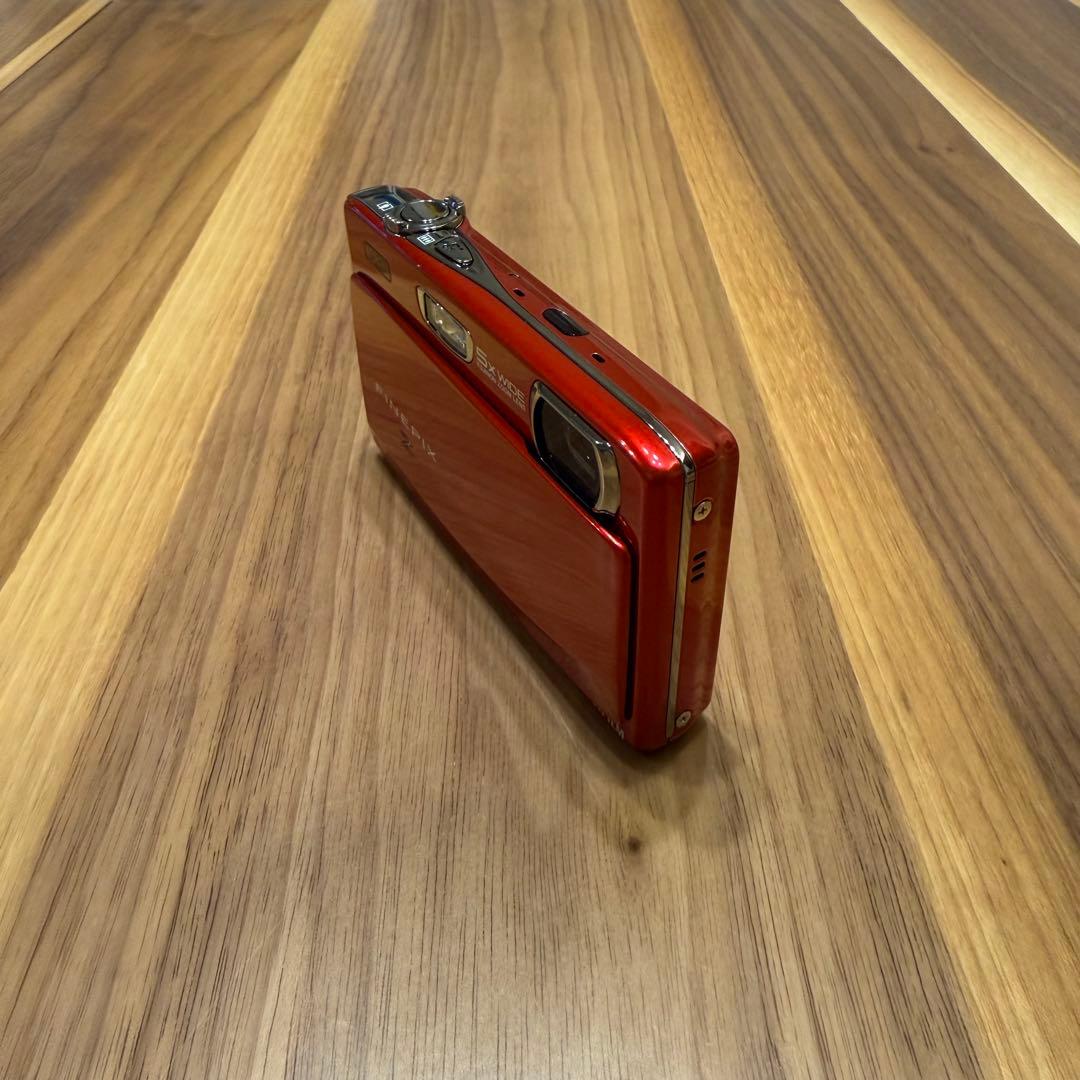 Fujifilm FinePix Z レッド 充電器付き