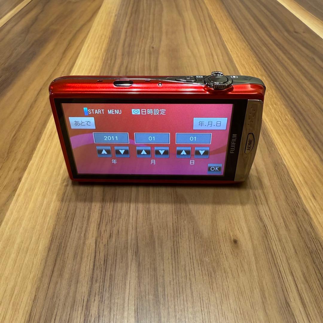 Fujifilm FinePix Z レッド 充電器付き