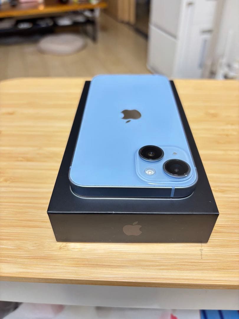 【美品】iPhone 14 256GB ブルー　新品バッテリー　スマホ本体