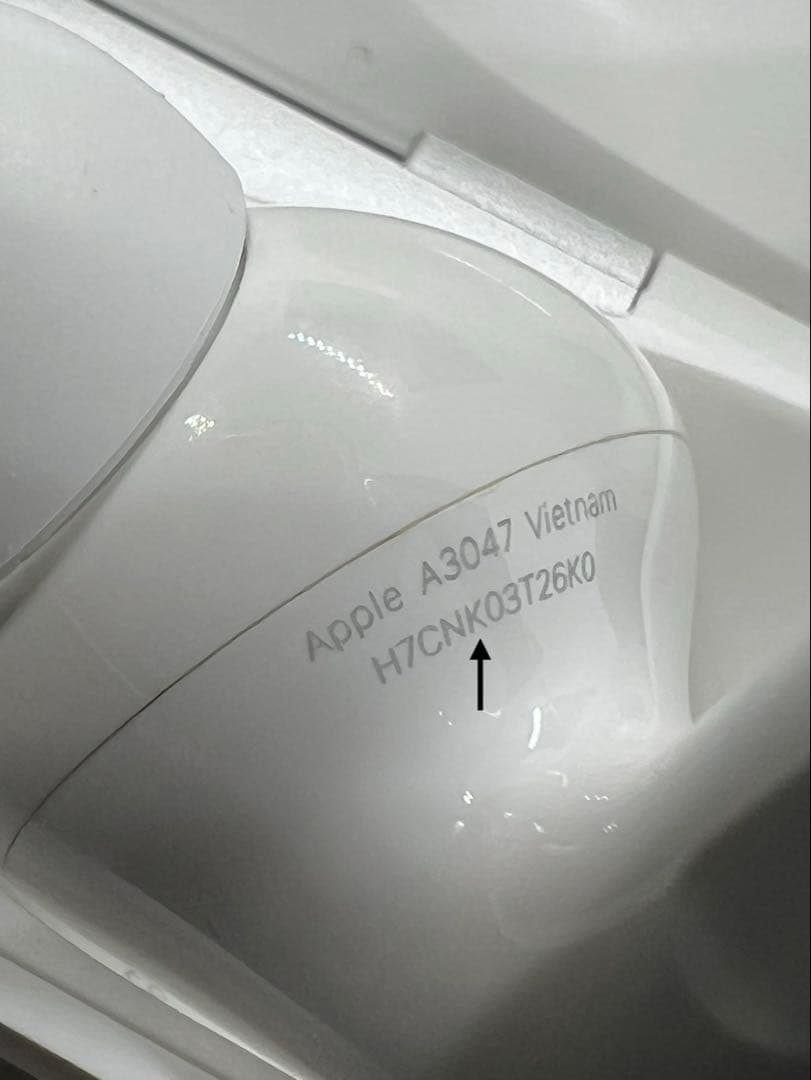 Apple  AirPodsPro 第2世代 R 右耳のみ 395