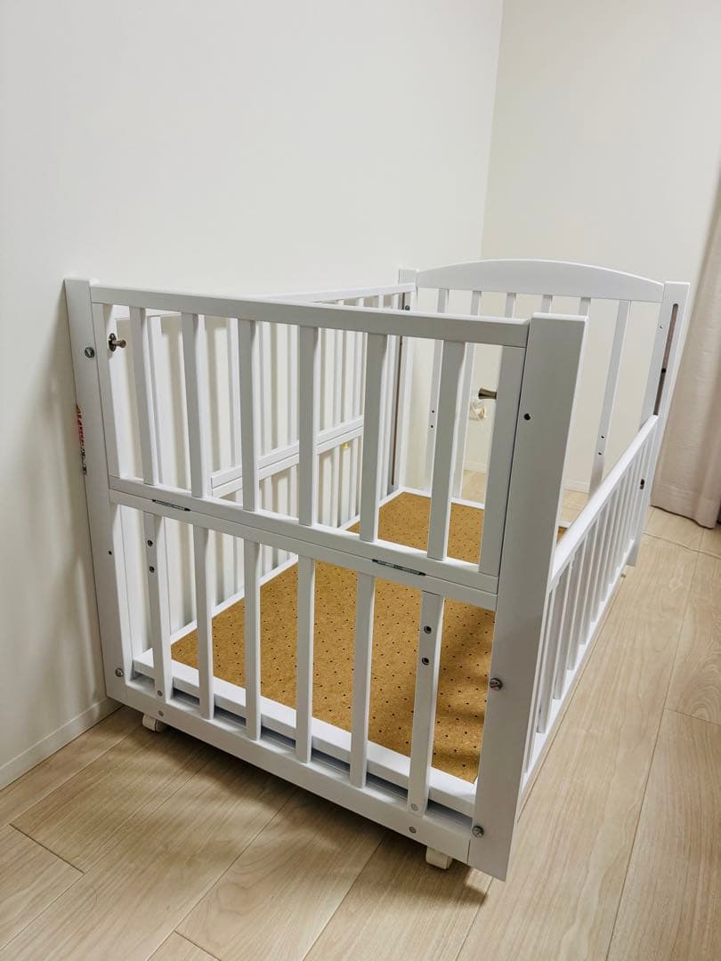 ヤマサキ　ベビーベッド ツーオープンベッド