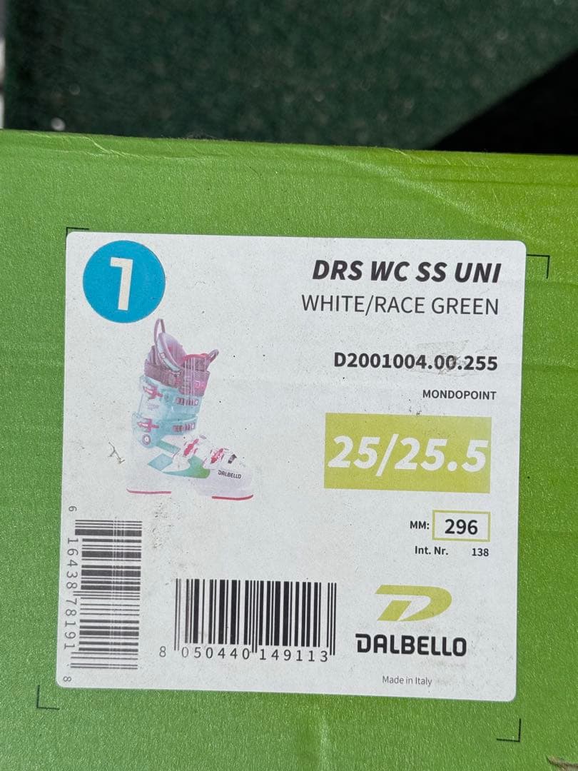 22/23 DALBELLO DRS SS 25.5cm定価は115,500円