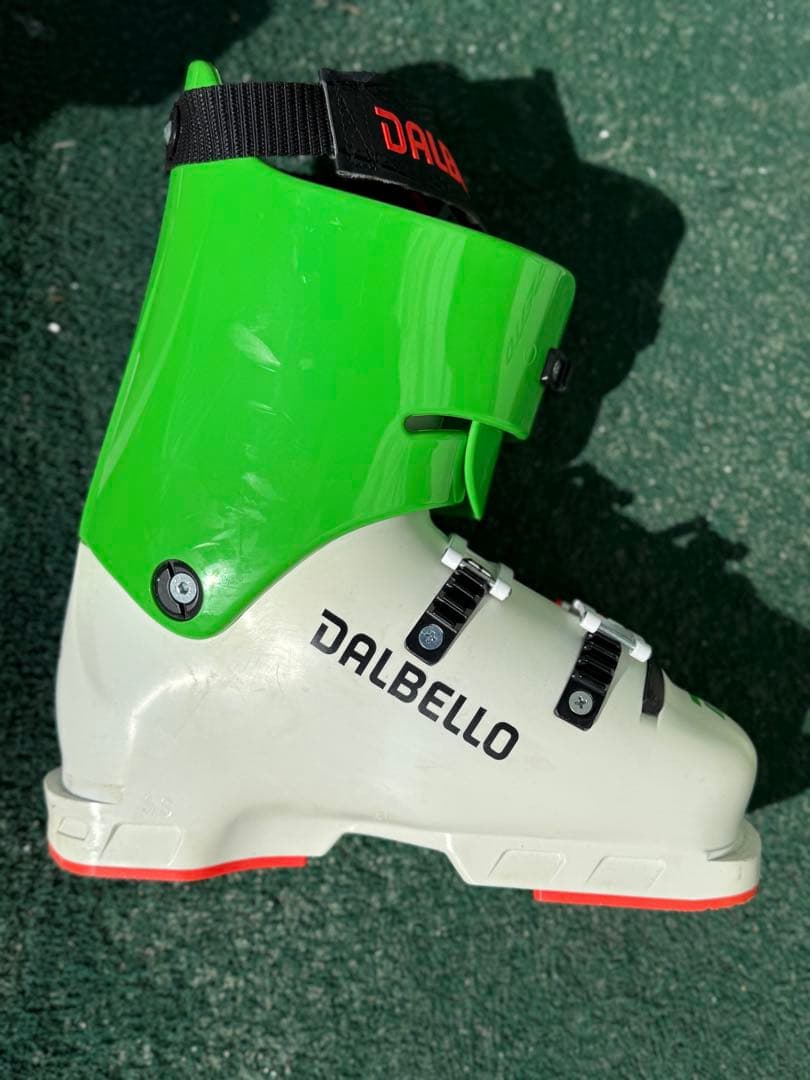 22/23 DALBELLO DRS SS 25.5cm定価は115,500円