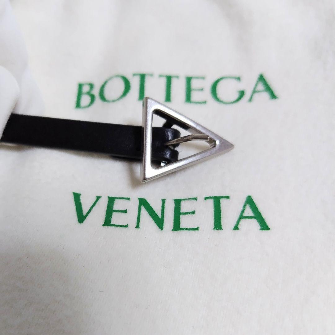 未使用級✨ボッテガ◇トライアングルナローベルト　細身黒レザーシルバー金具